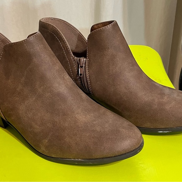 unr8ed Shoes Boots Poshmark